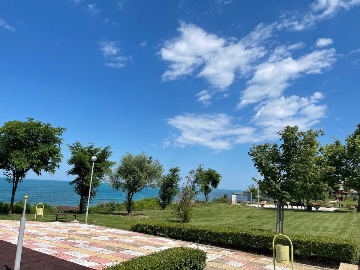 Studios Sea View Primorsko Exterior foto